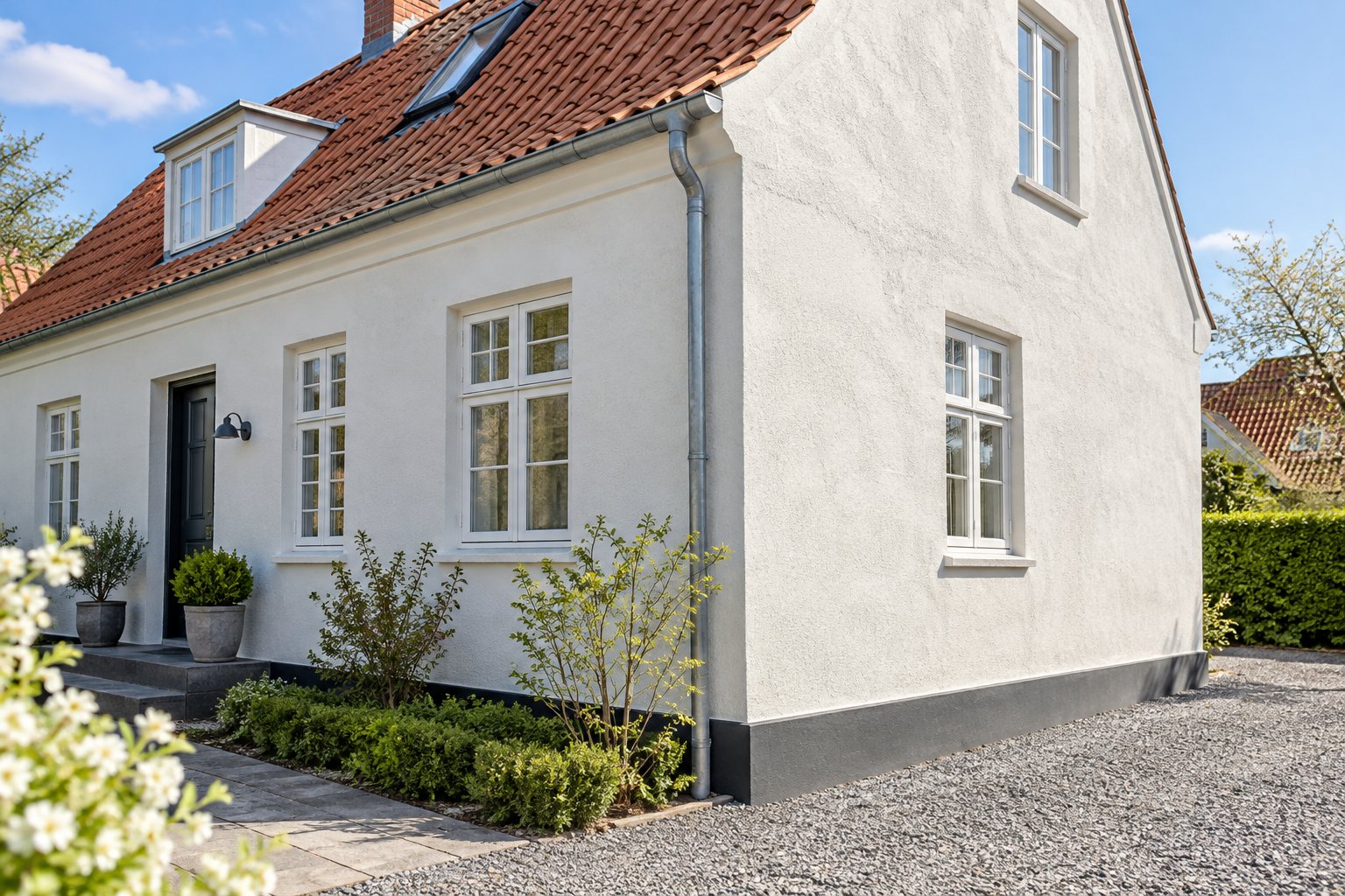 Pudsning af facade før salg af bolig